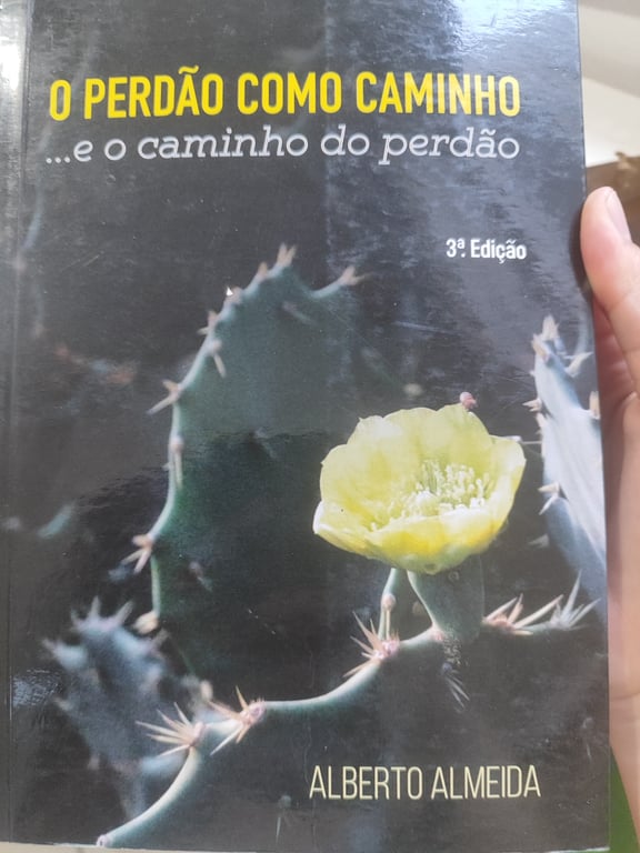 alternative text