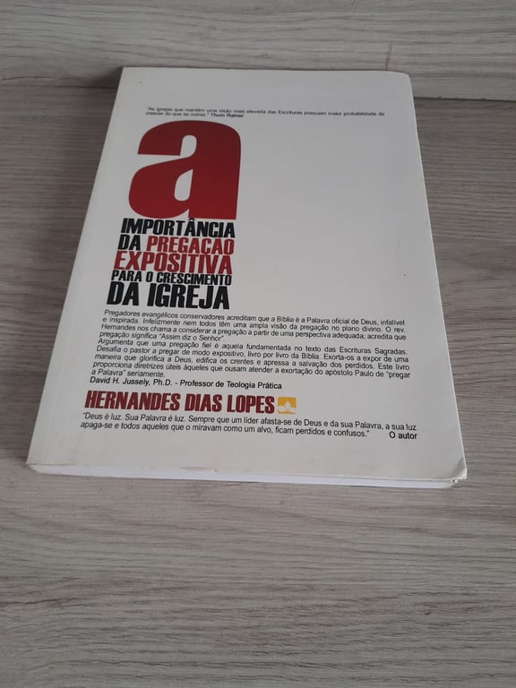 alternative text