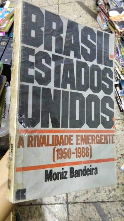 alternative text