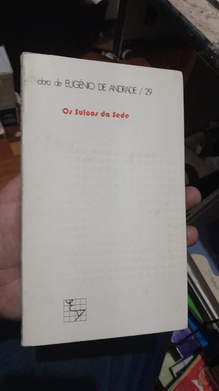 alternative text