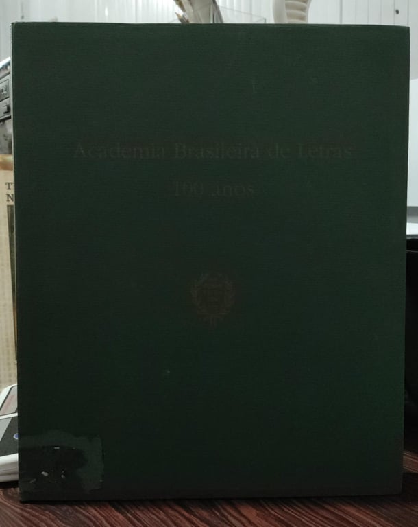 alternative text