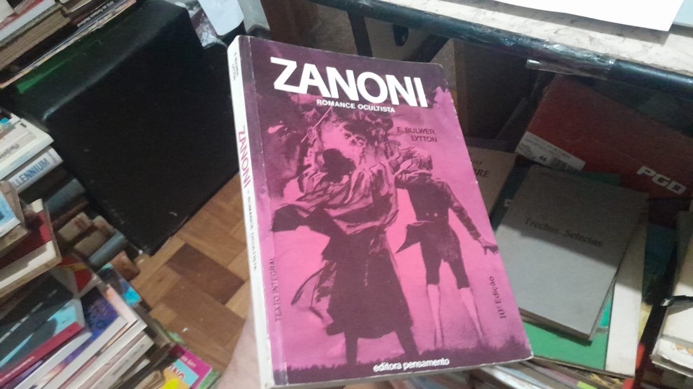 alternative text