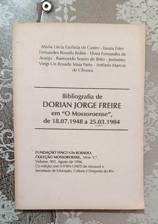 alternative text