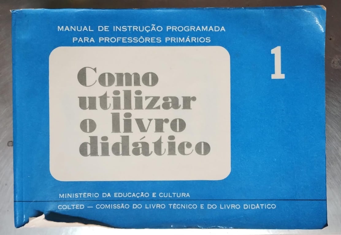 alternative text
