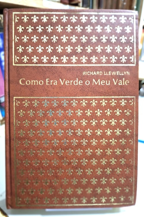 alternative text