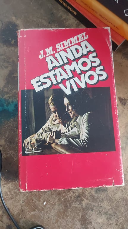 alternative text