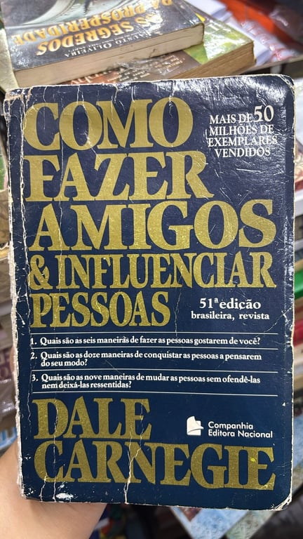 alternative text