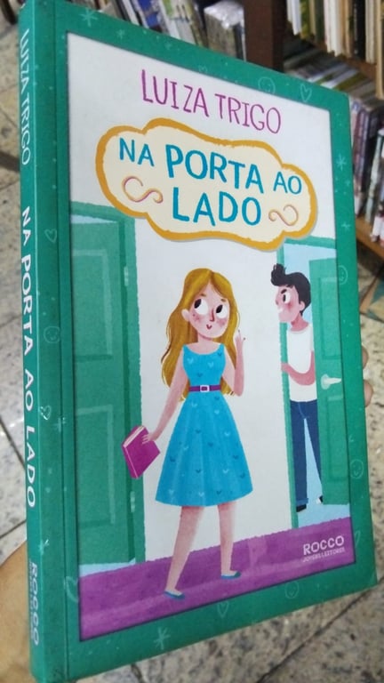 alternative text