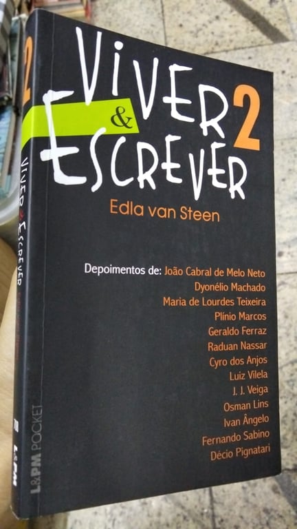 alternative text
