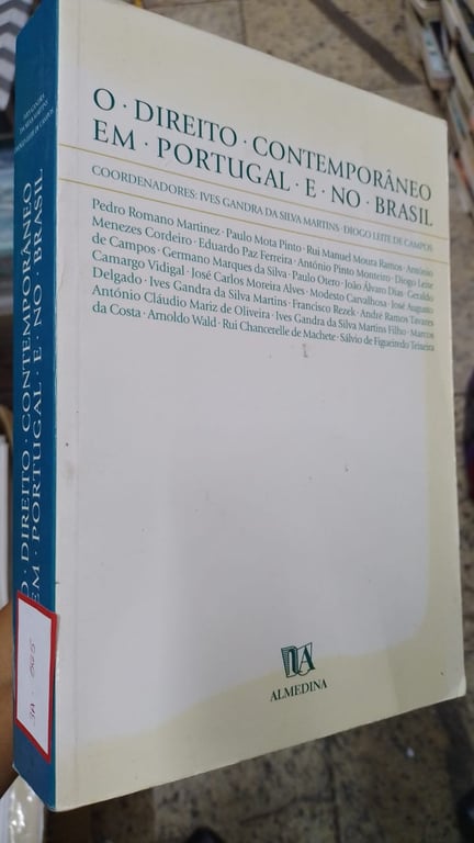 alternative text