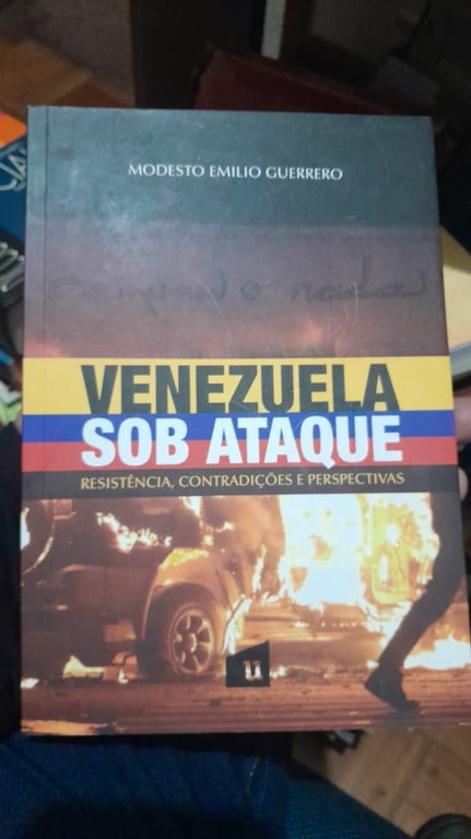 alternative text