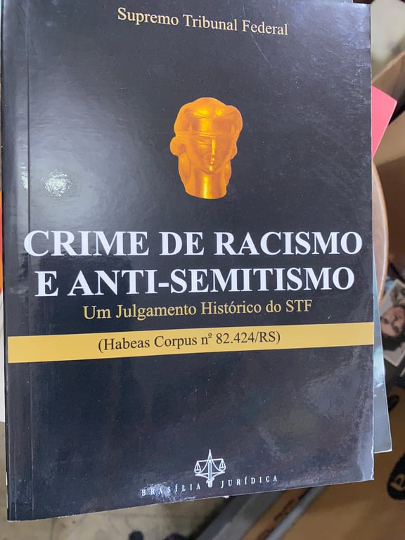 alternative text