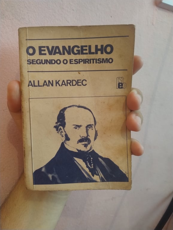 alternative text