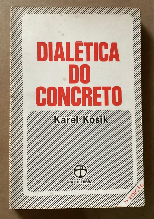 alternative text