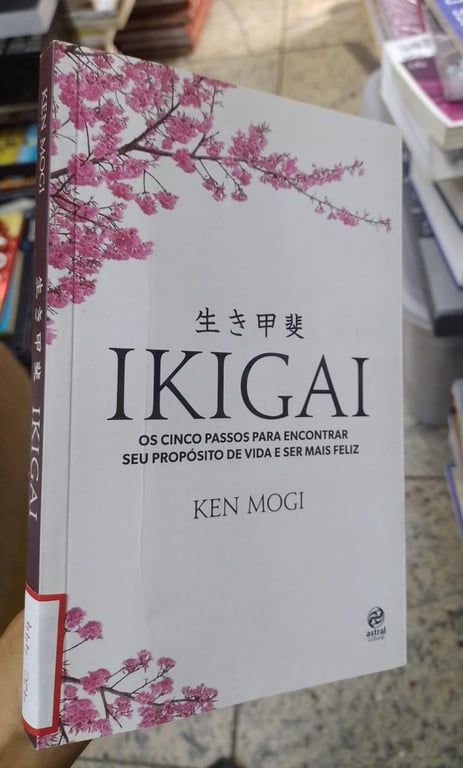 alternative text