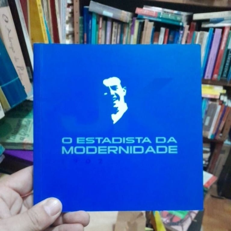 alternative text