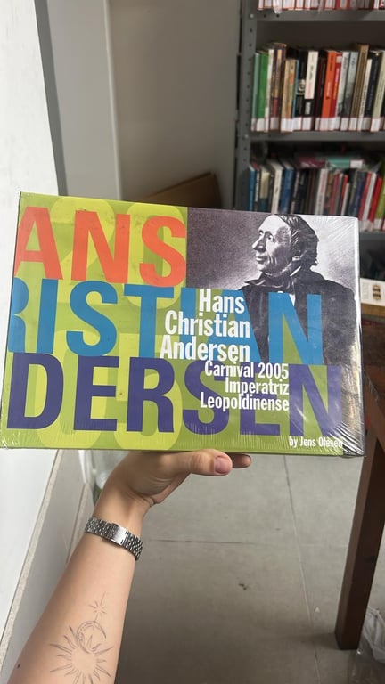 alternative text