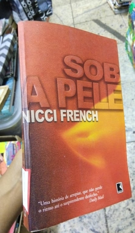 alternative text