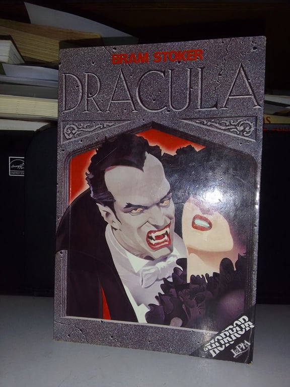 Dracula de Bram Stoker pela L&PM (2024)
