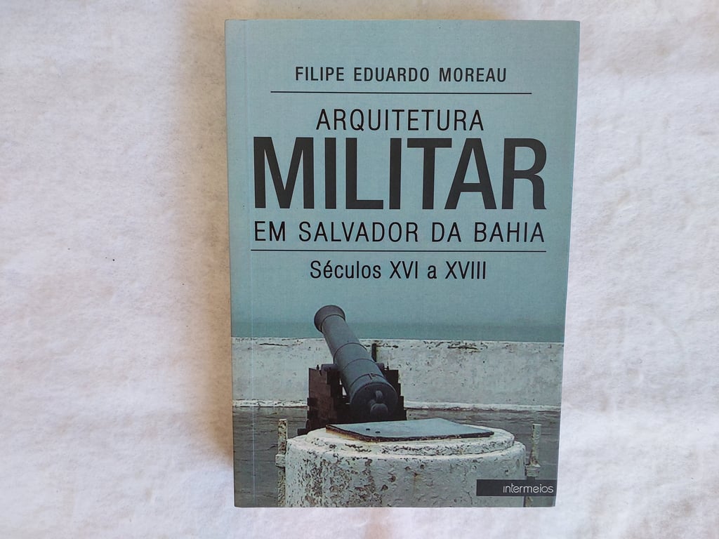 alternative text