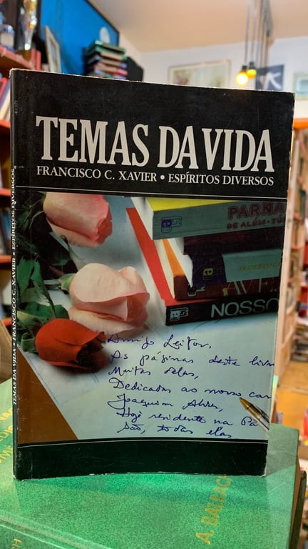 alternative text