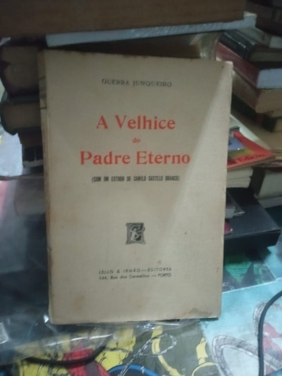 alternative text