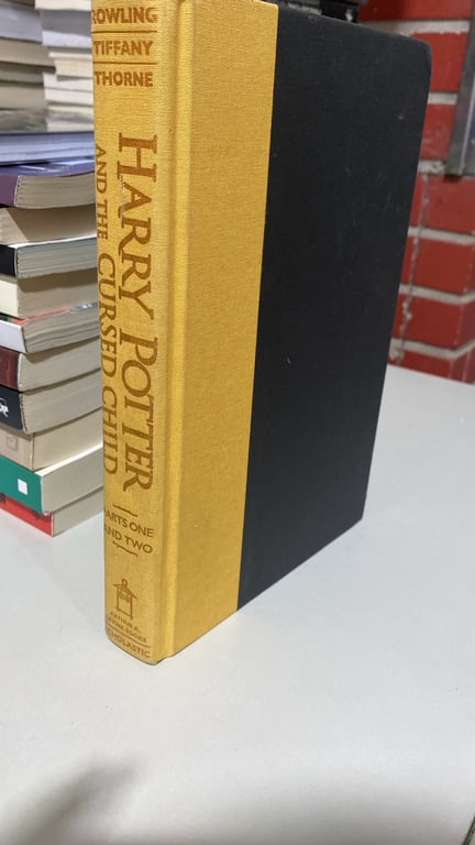 alternative text