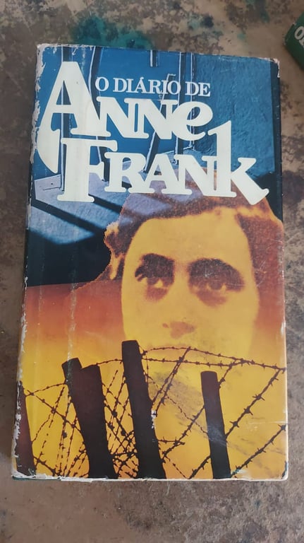alternative text