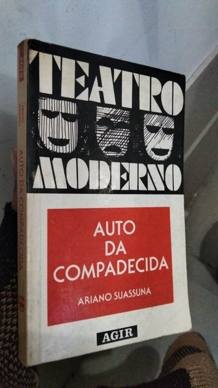 alternative text