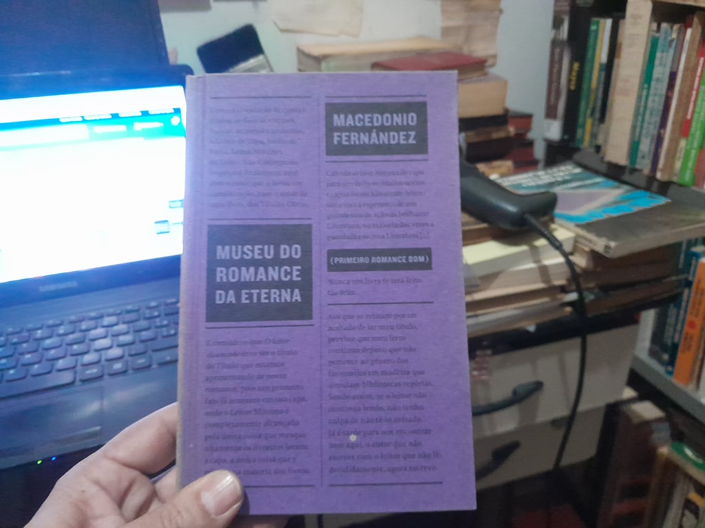 alternative text