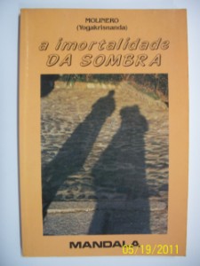alternative text