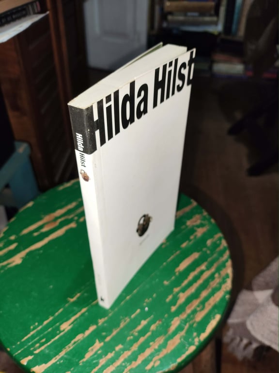 alternative text