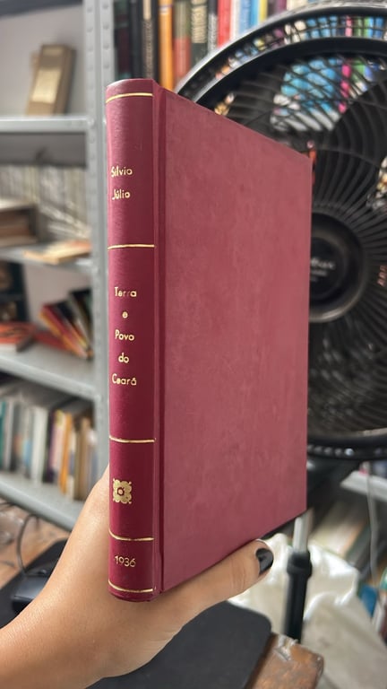 alternative text