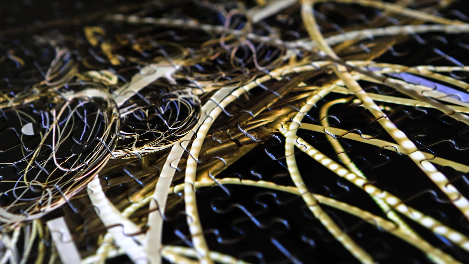 Grimanesa Amoros GOLDEN CONNECTION