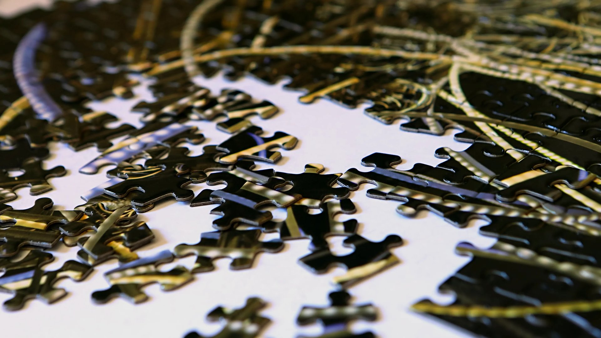 Grimanesa Amoros GOLDEN CONNECTION