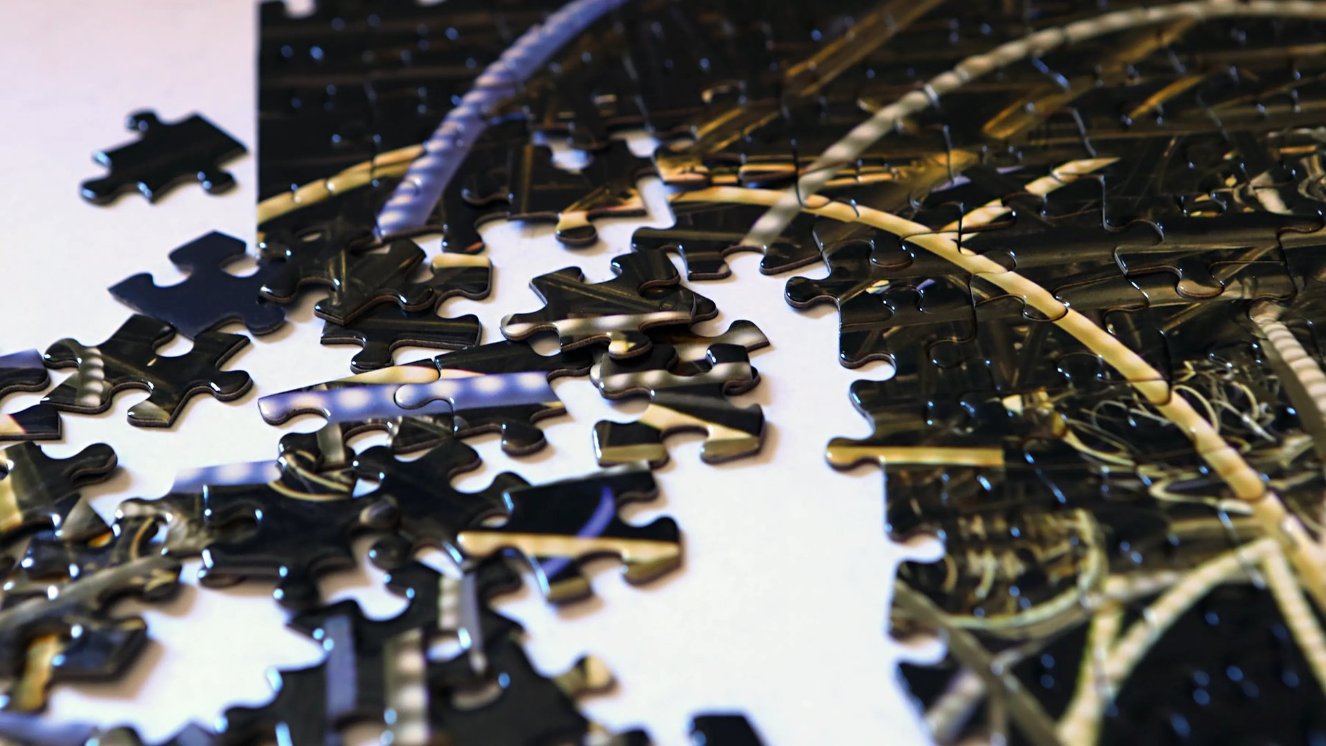 Grimanesa Amoros GOLDEN CONNECTION