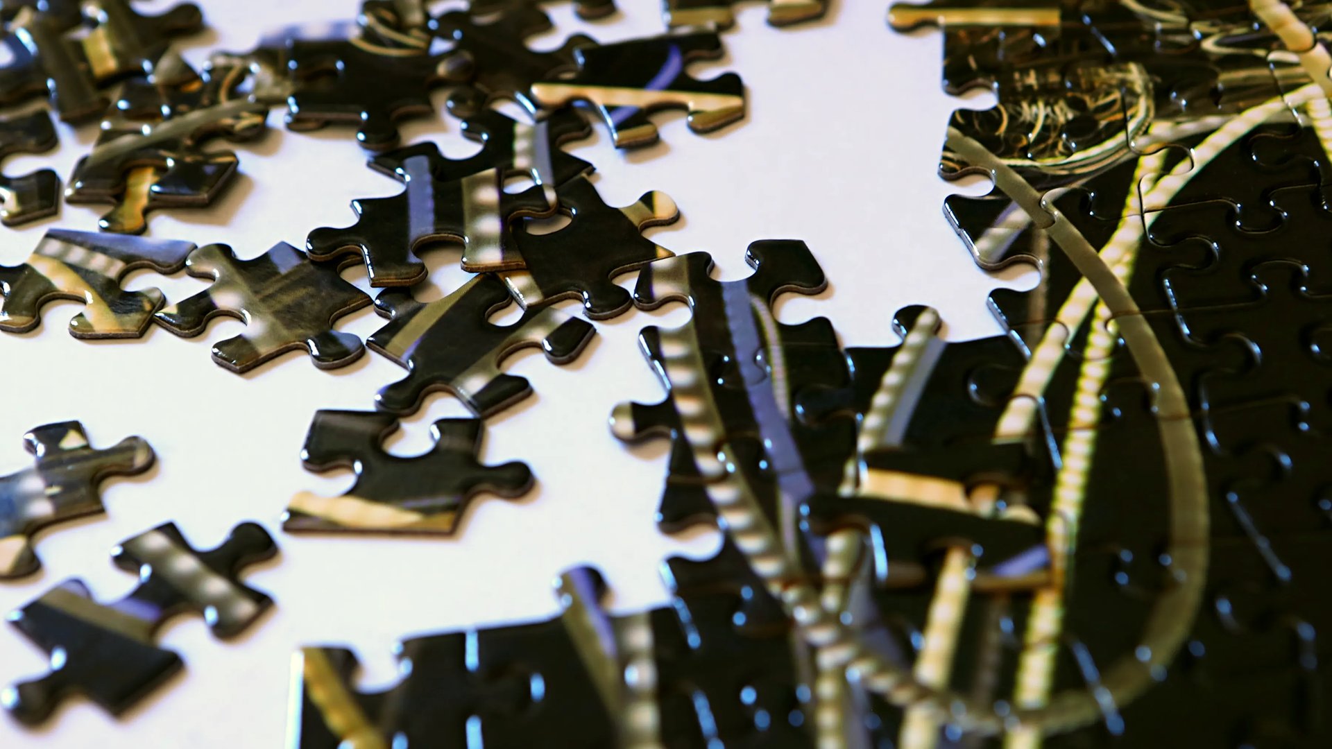 Grimanesa Amoros GOLDEN CONNECTION