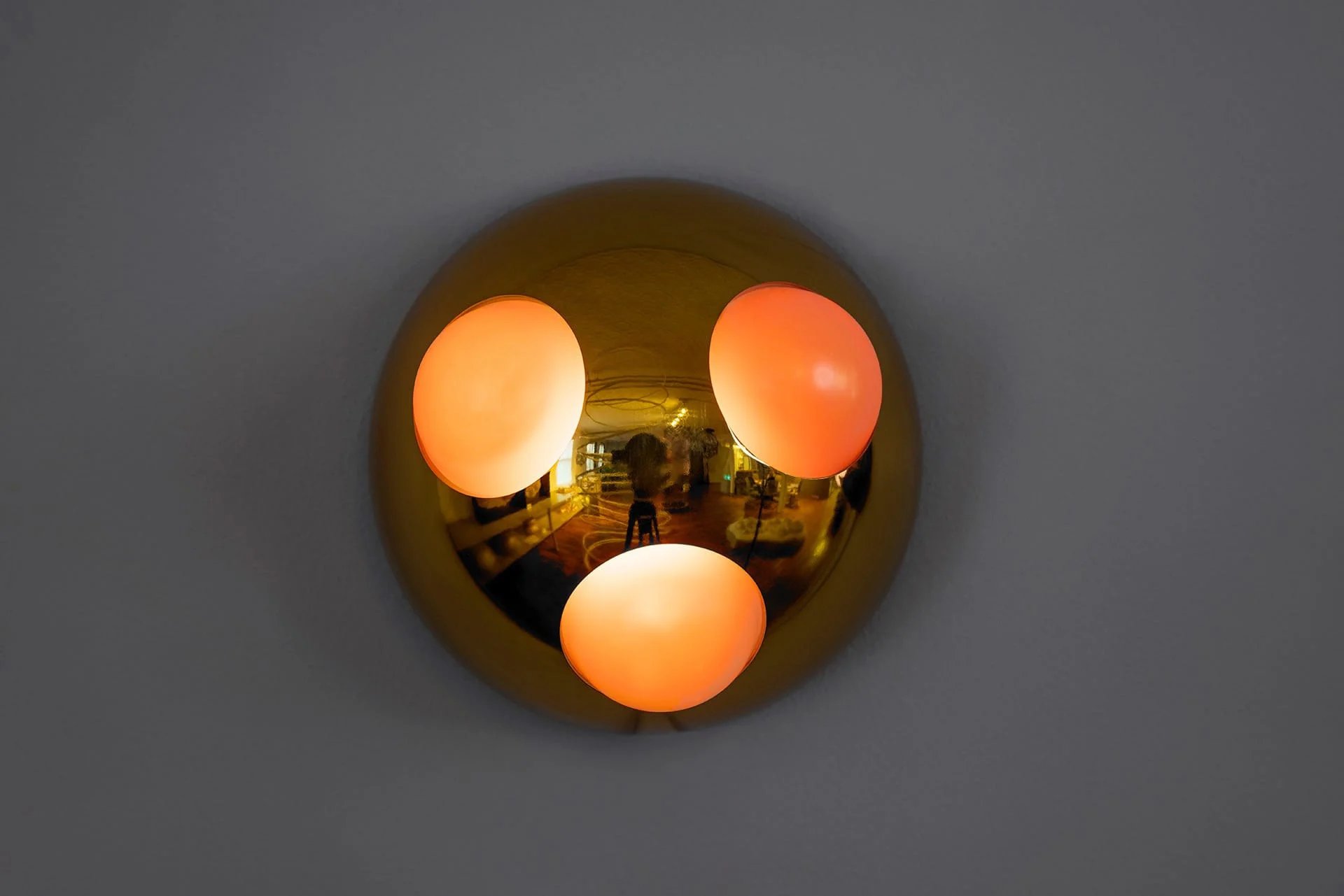 Grimanesa Amoros GOLDEN CAPPED WAVES #1