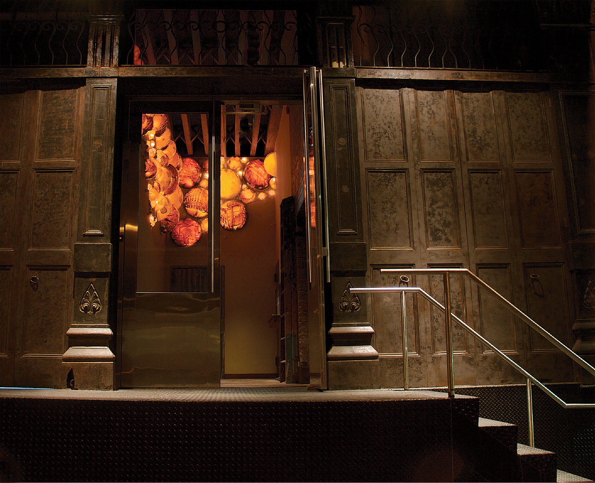 Grimanesa Amoros TERRARIUM