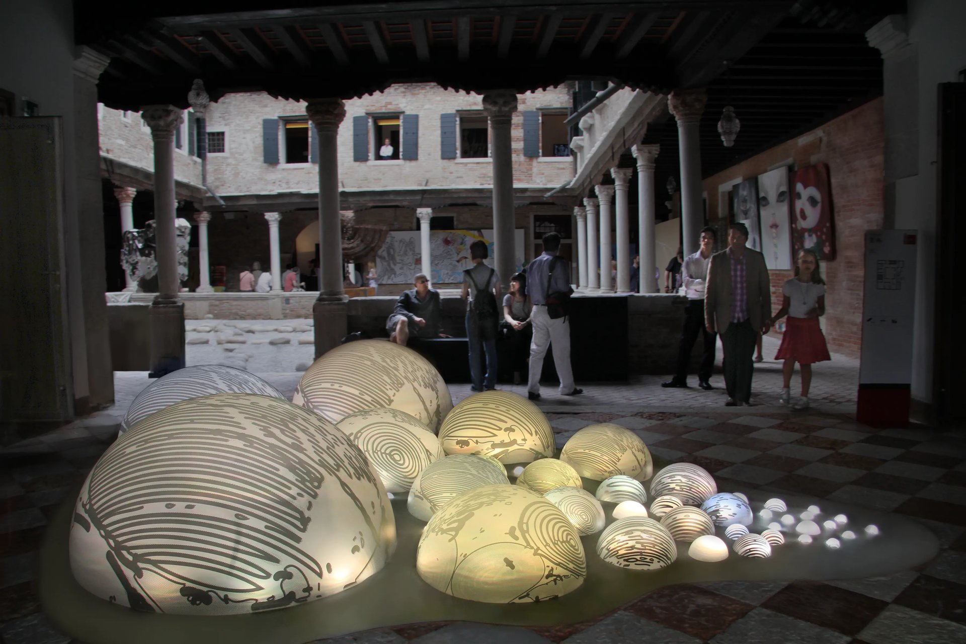 Grimanesa Amoros UROS ISLAND