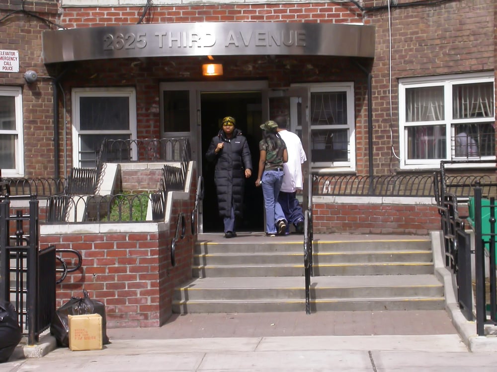 Grimanesa Amoros BETWEEN HEAVEN AND EARTH