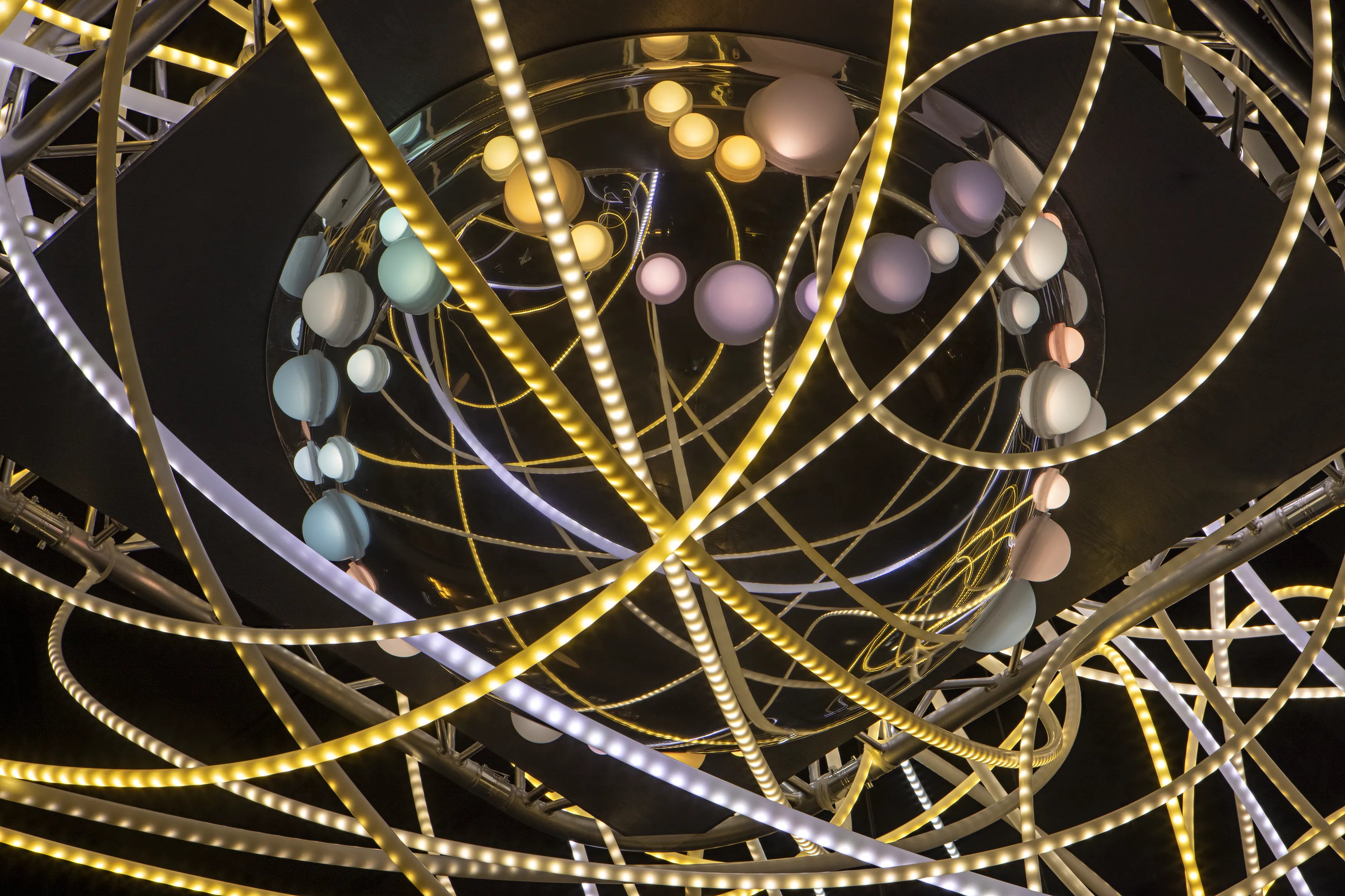 Grimanesa Amoros SCIENTIA light installation on the ILUMINET article