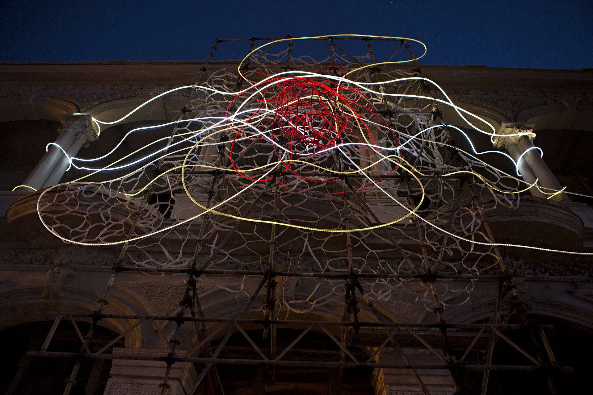 Grimanesa Amoros MARIPOSA DORADA