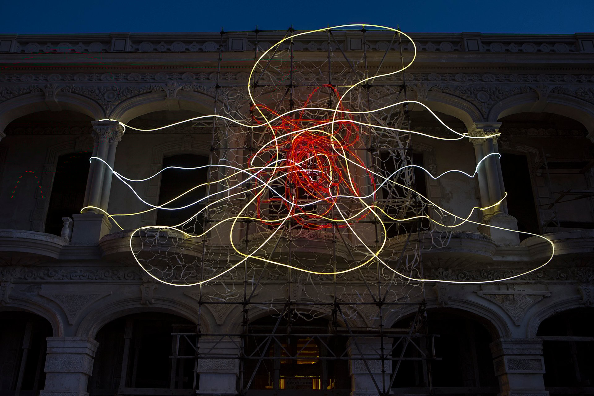 Grimanesa Amoros MARIPOSA DORADA