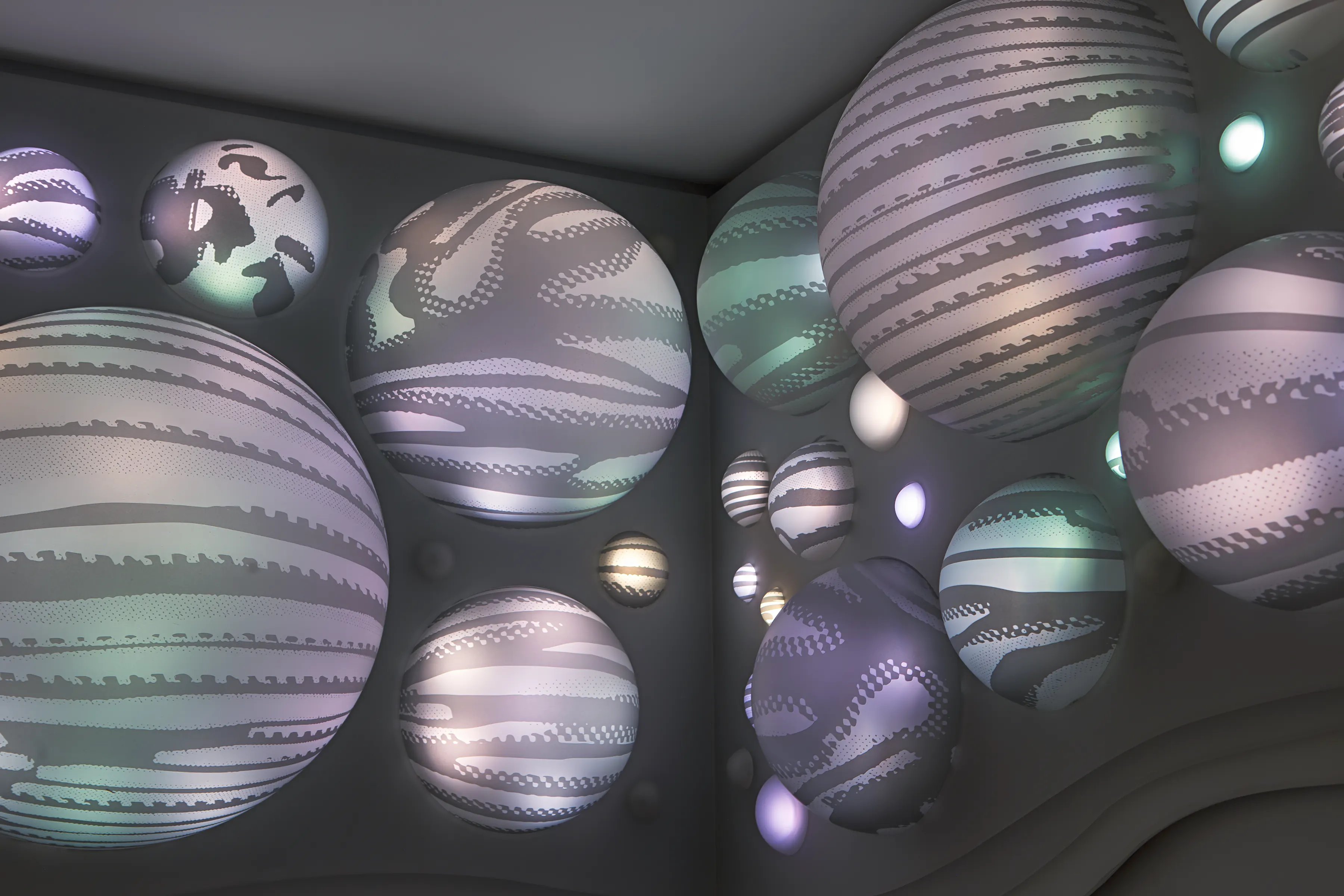 Grimanesa Amoros IUGO light installation on the ILUMINET front page article