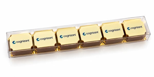 6 logobonbons in transparant doosje