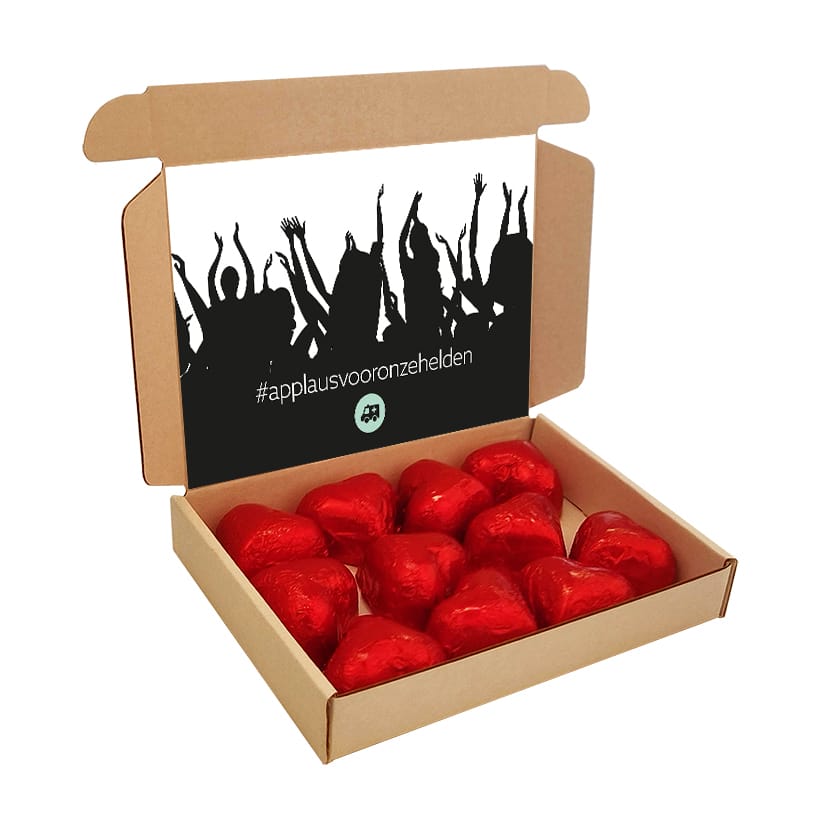 Verzenddoosje hartjes bonbons