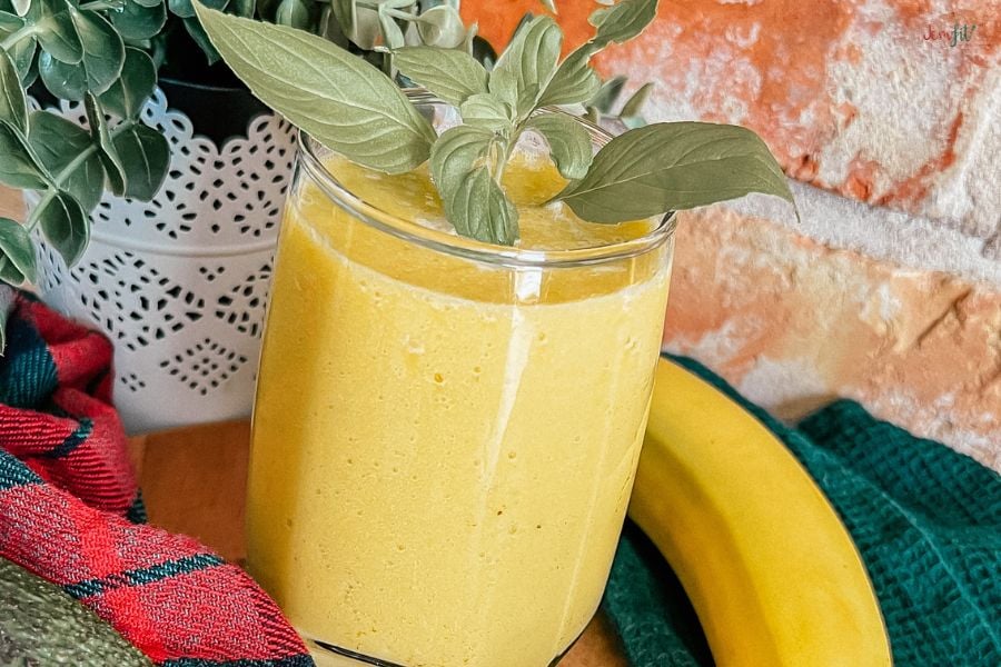 koktajl z mango i awokado