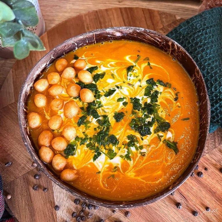 Zupa marchewkowa, zdrowe jedzenie