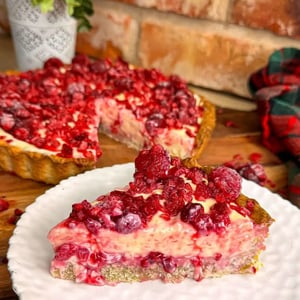 tarta z malinami i kremem z ricotty